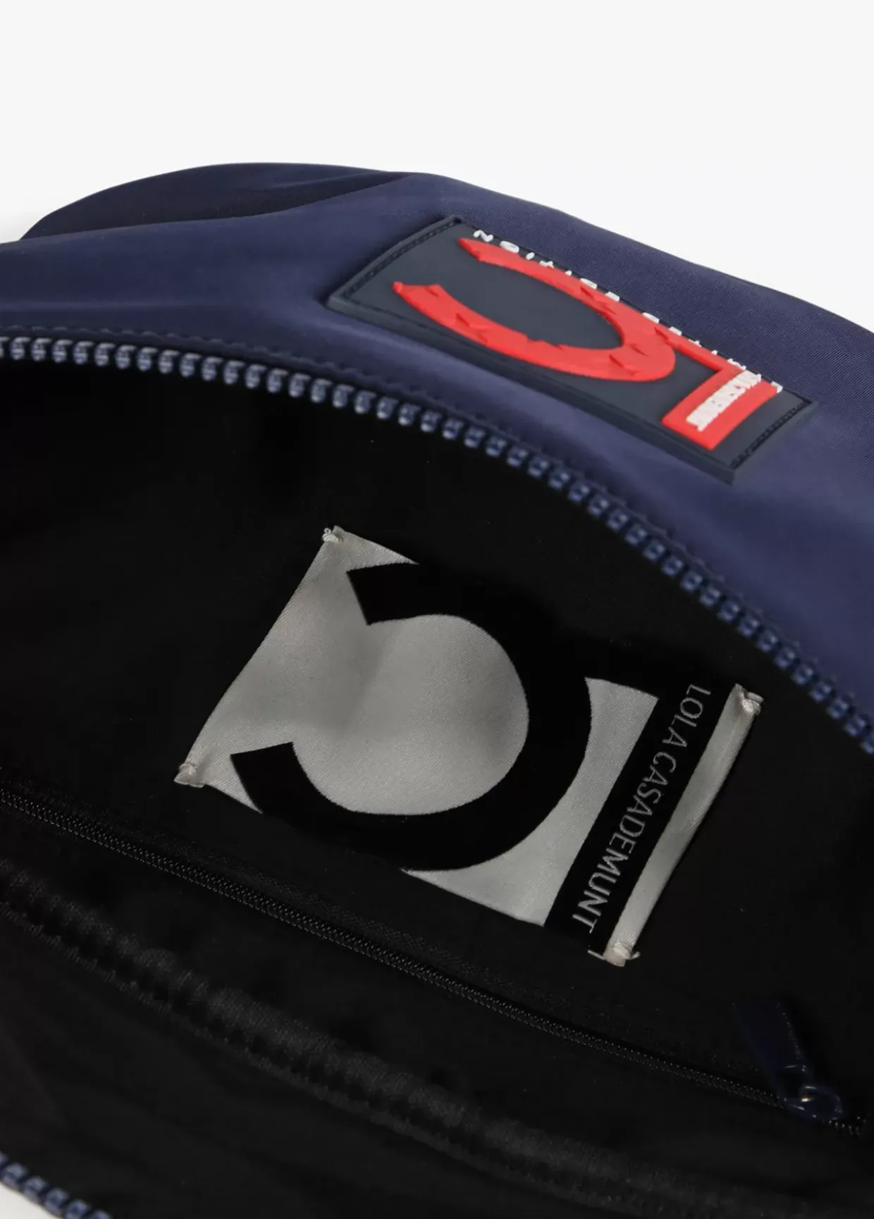 Riñonera azul marino edición limitada - Lola Casademunt