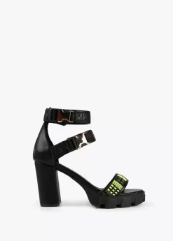 Sandalia de tacón tipo cangrejera