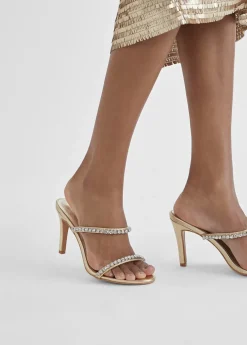 Sandalia de tacón y tiras