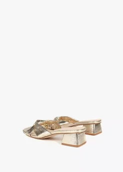 Sandalia metalizada