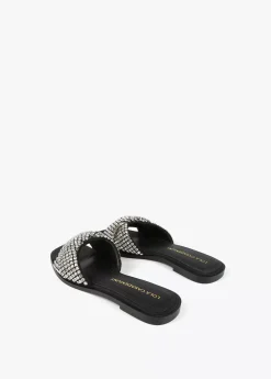 Sandalia plana con pedreria