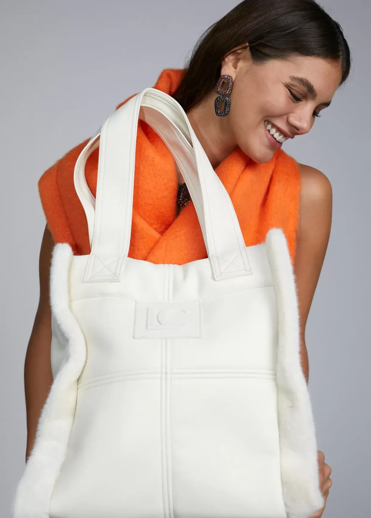 Shopper efecto piel y pelo