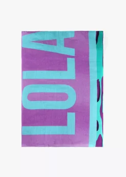 Toalla leopardo turquesa.