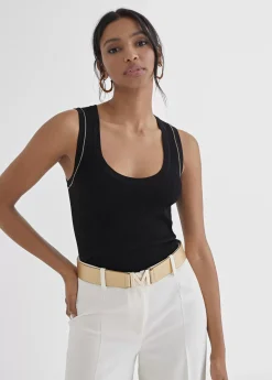 Top con detalle en lurex