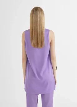 Top largo con aberturas