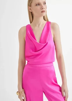 Top satinado con drapeado