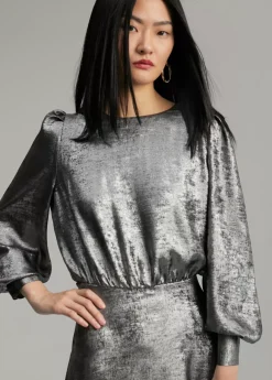 Vestido corto laminado