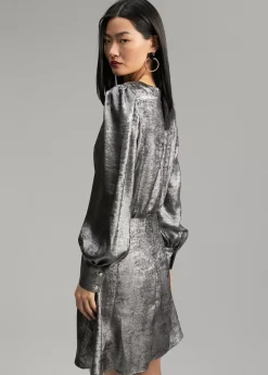 Vestido corto laminado