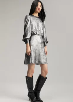 Vestido corto laminado