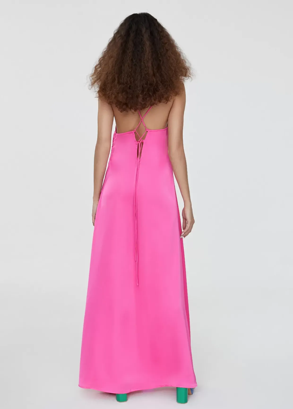 Vestido largo tipo lencero