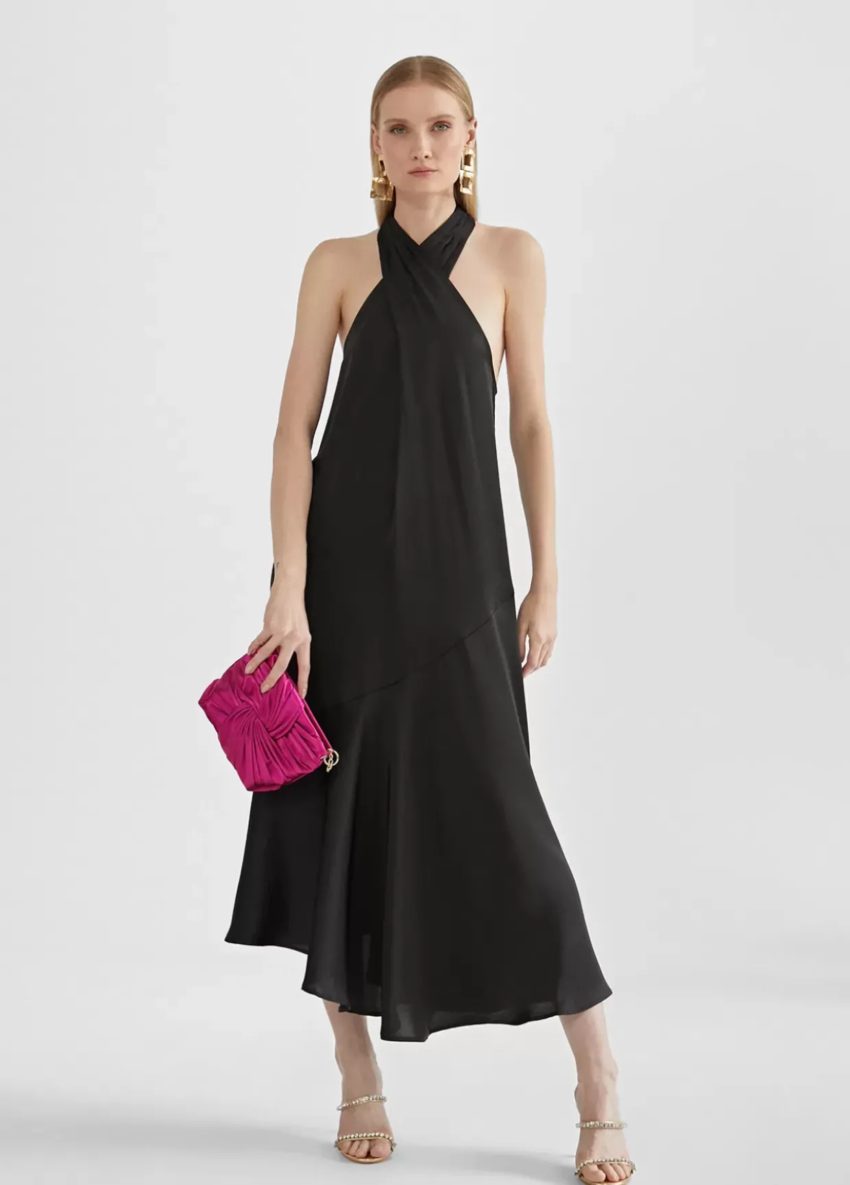 Vestido midi cuello halter cruzado