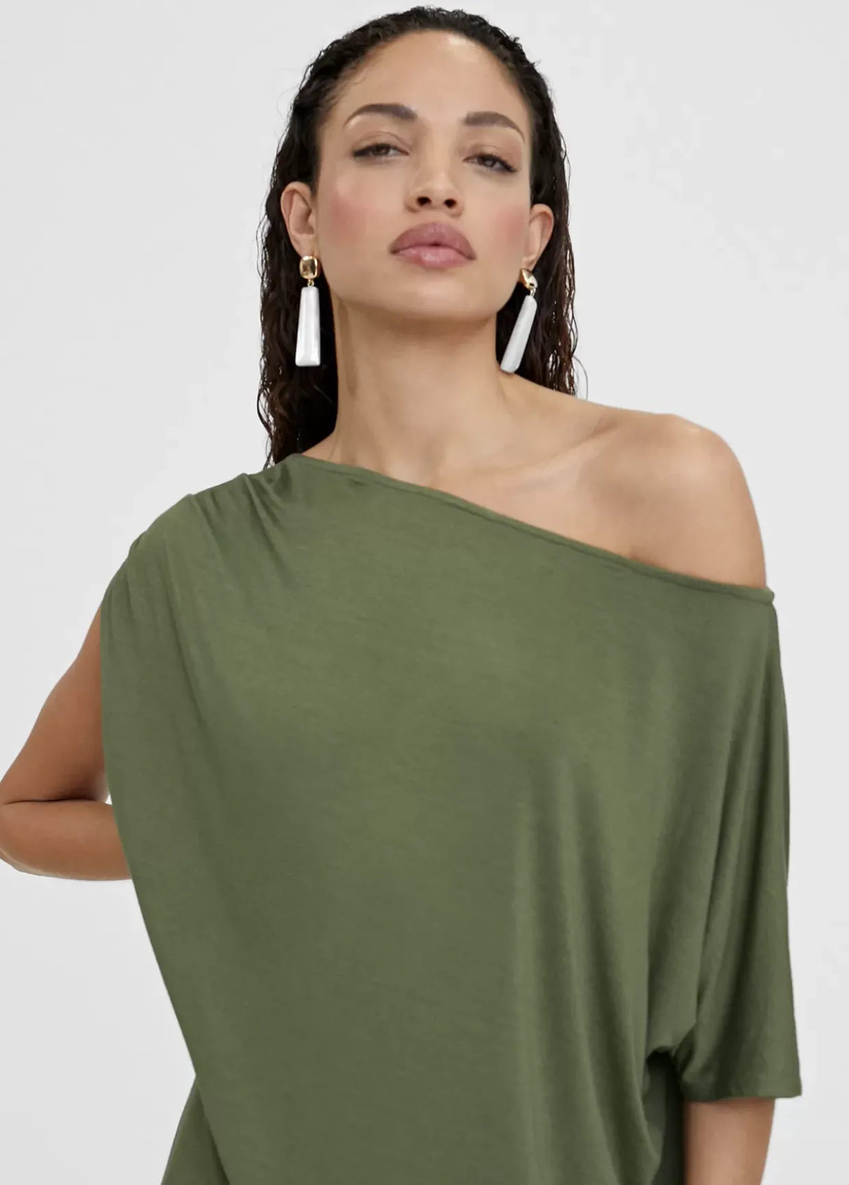 Vestido midi fruncido