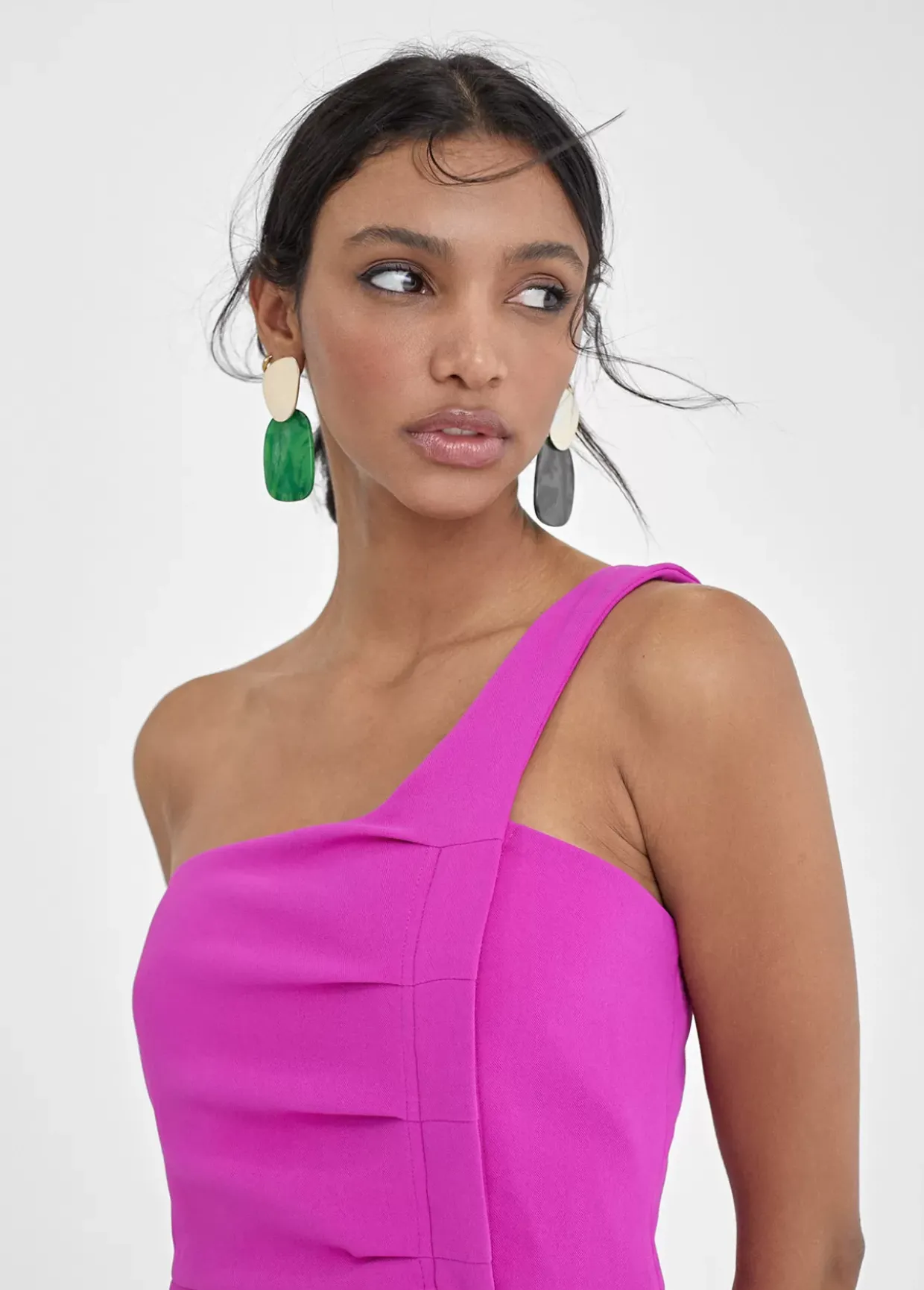 Vestido midi tirante asimétrico