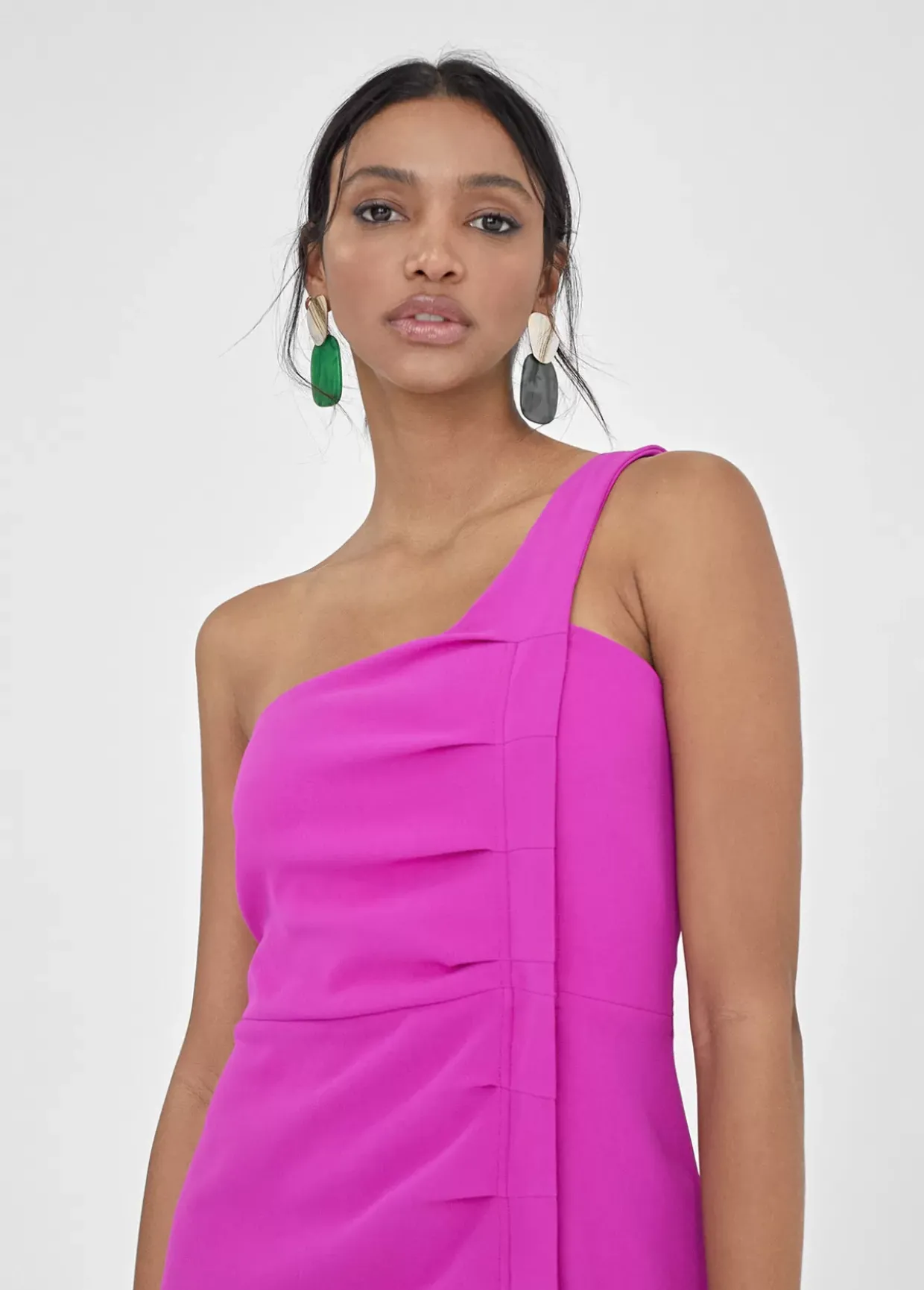 Vestido midi tirante asimétrico