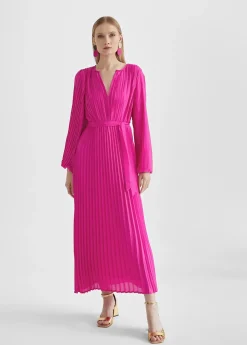 Vestido plisado con manga