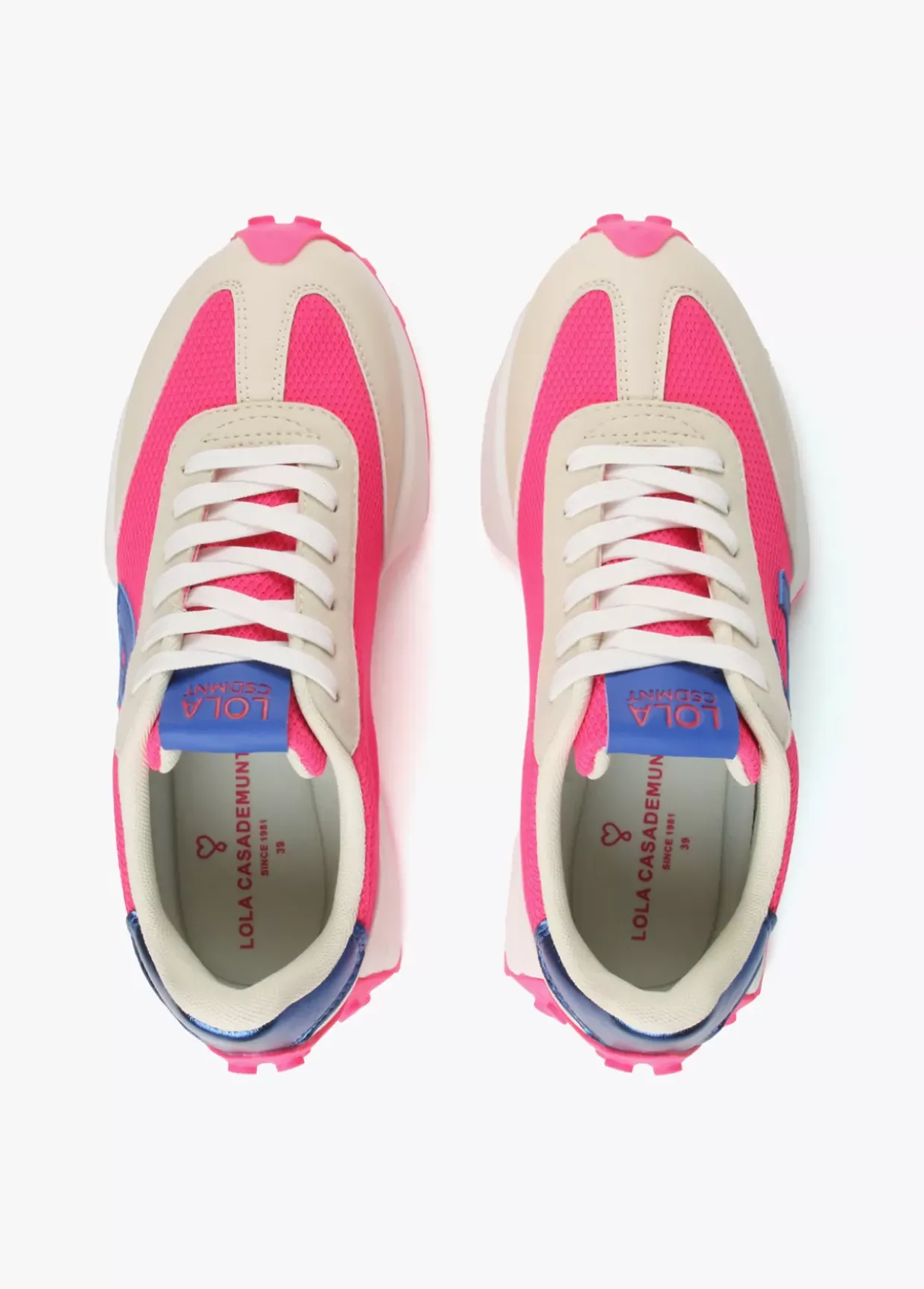 Zapatillas deportivas azul y rosa flúor