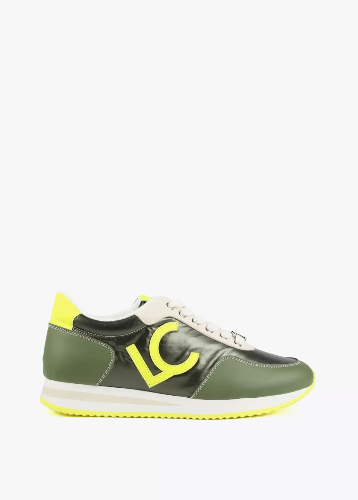 Zapatillas deportivas verdes y lima