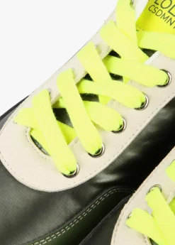 Zapatillas deportivas verdes y lima