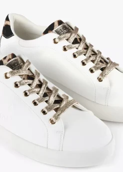Zapatillas tipo sneakers detalles animal print