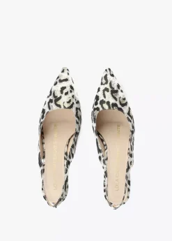 Zapato estampado animal